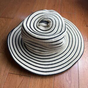 Nordstrom Wide Brim Sun Hat One Size Black Stripe Floppy Beach Pool Travel NWT